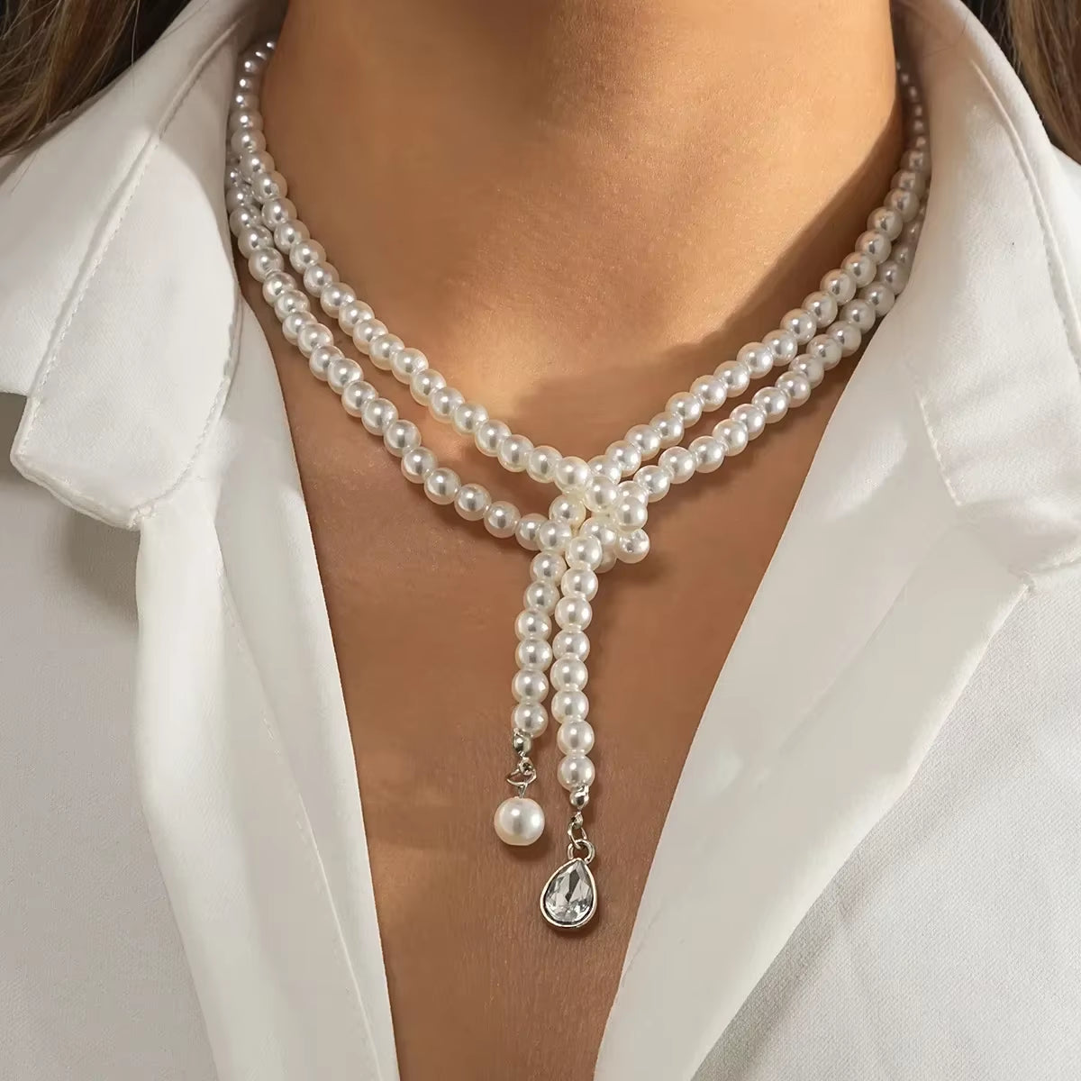 Elegant Pearl Clavicle Necklace & Earring Set – Women’s Short Pendant Jewelry Collection