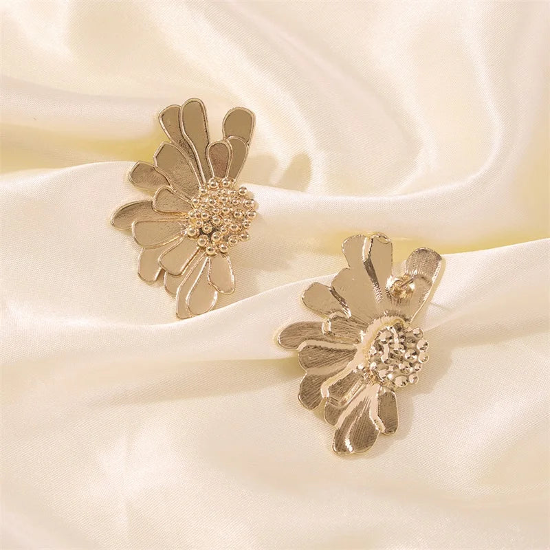 Vintage Floral Alloy Earrings - European & American Chic