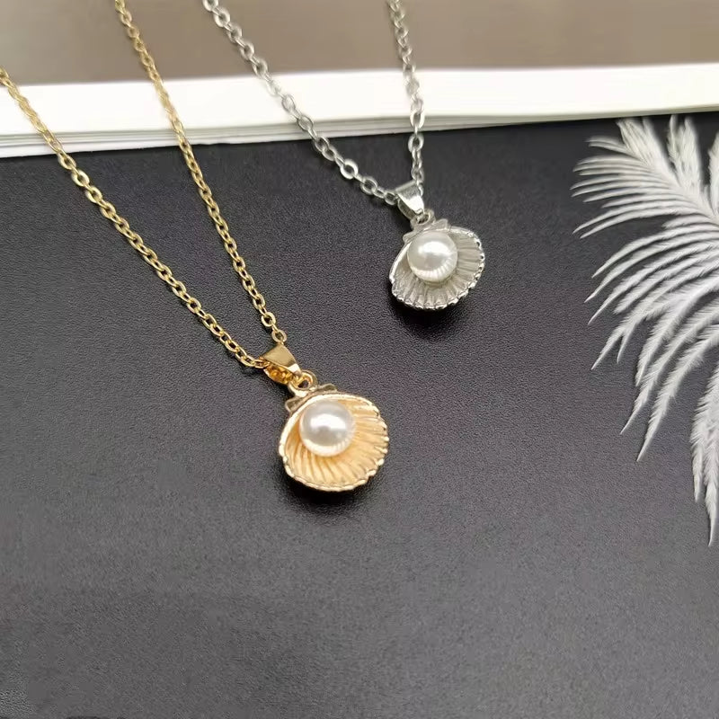 Trendy Summer Shell & Pearl Pendant Necklace - Fashion Jewelry for Women