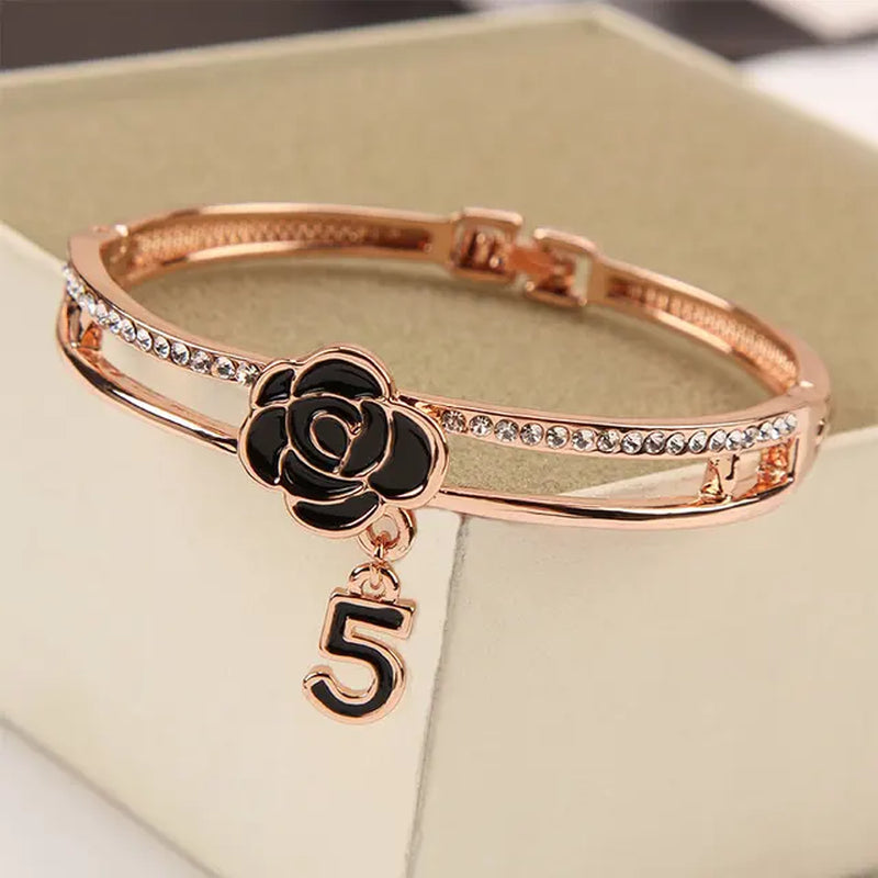 2024 Luxury Camellia CC Bangle - Vintage Summer Bracelet