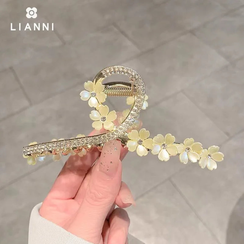 Elegant Flower Shark Hair Clip